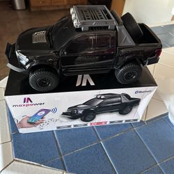 Bluetooth truck speaker with light up light  Brand new $30 OBO