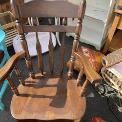 Solid rocking chair