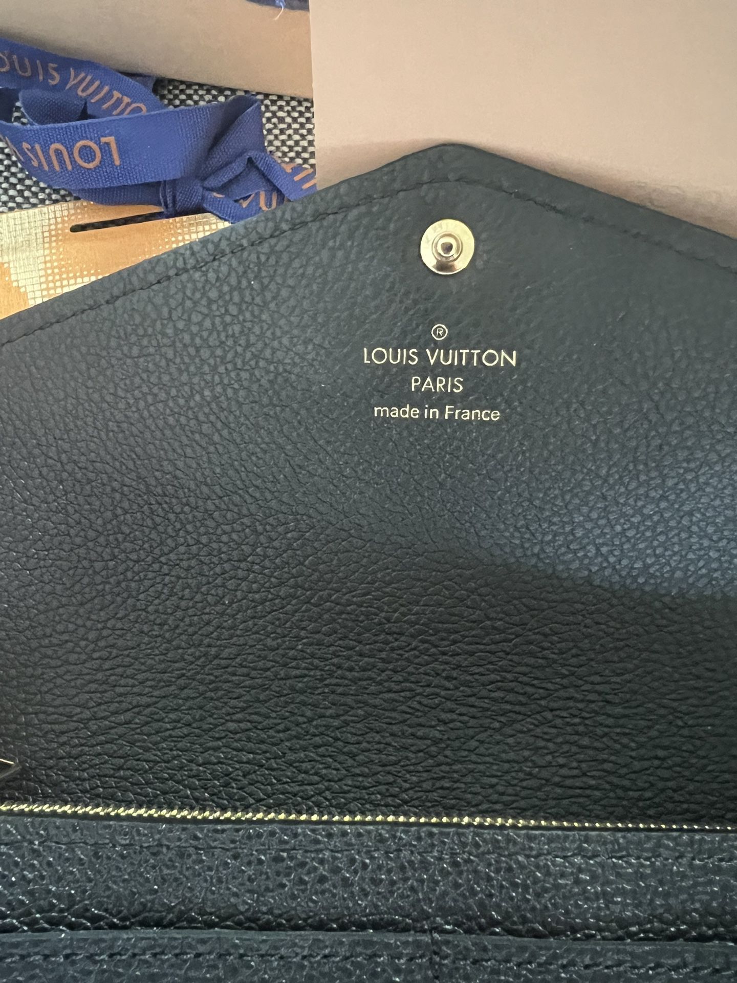 Louis Vuitton Wallet Sarah Monogram for Sale in Temecula, CA - OfferUp