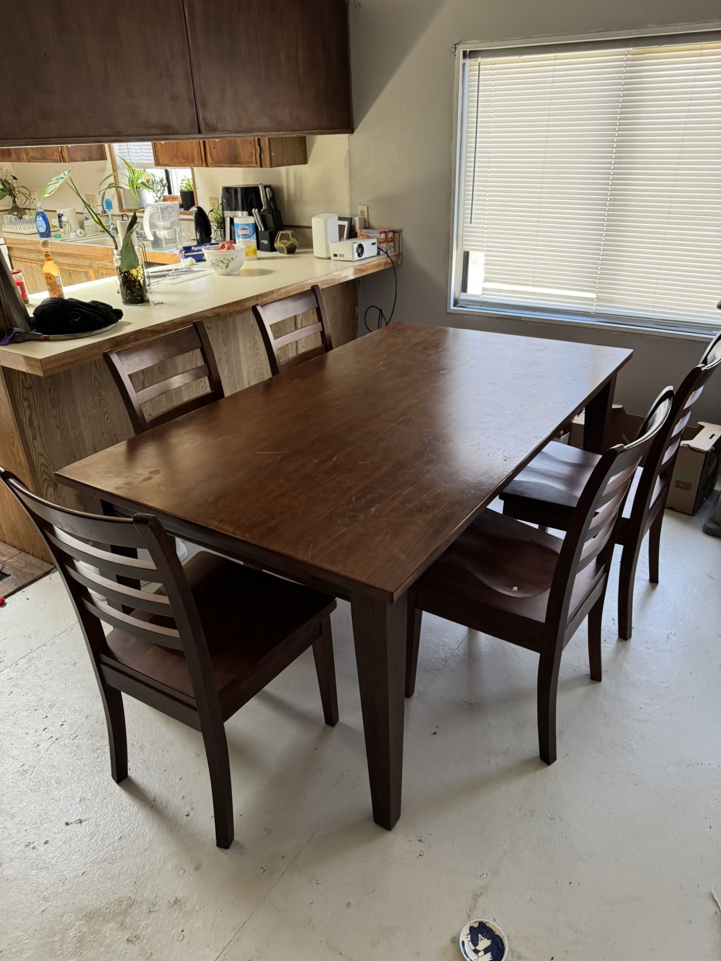 Dining Room Table With Chairs