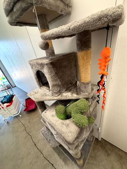 Cat tree