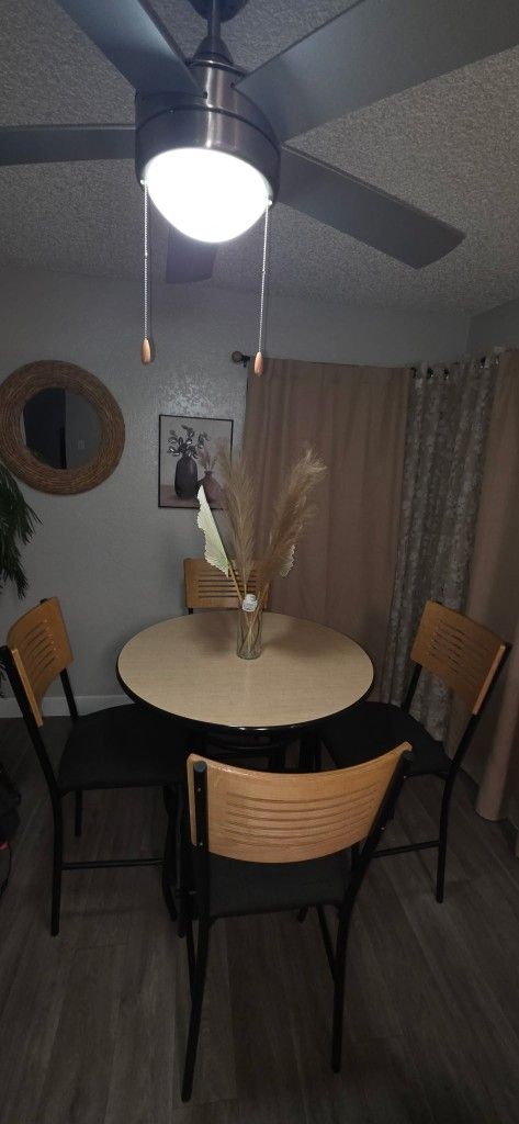 Dining Room Table With Chairs
