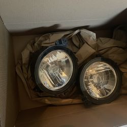 Jeep Gladiator Stock Headlight (2020-2023)