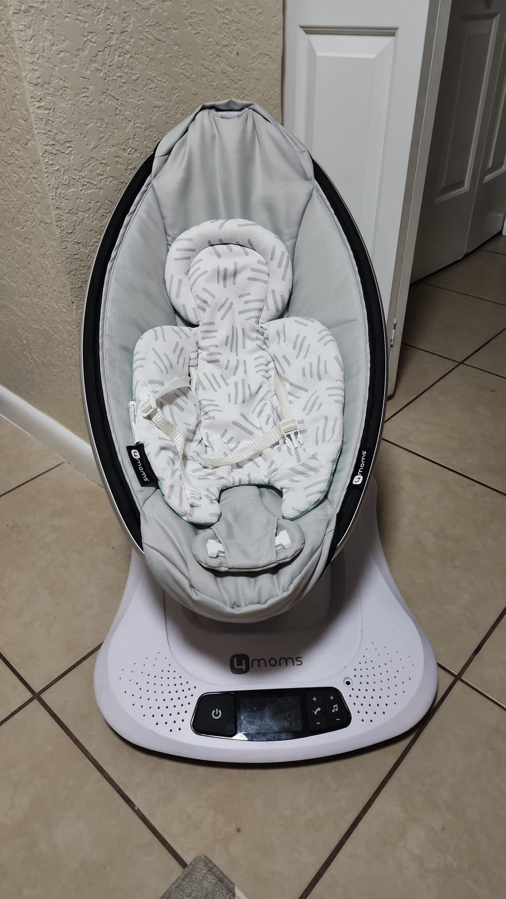 MamaRoo Swing