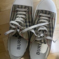 Burberry Sneakers 