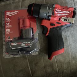 Milwaukee Fuel Brushless M12 Hammer Drill with XC 3.0 Battery New