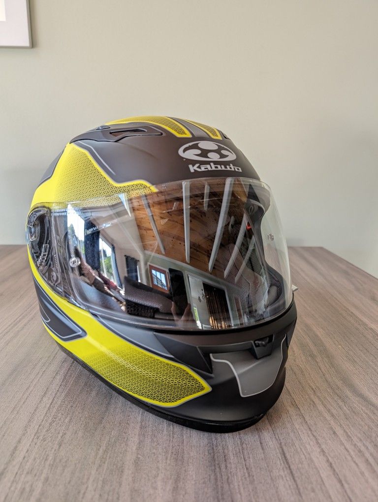 Kabuto Kamui Stinger Motorcycle Helmet