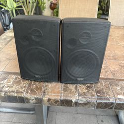 Advent Bookshelf Speakers 