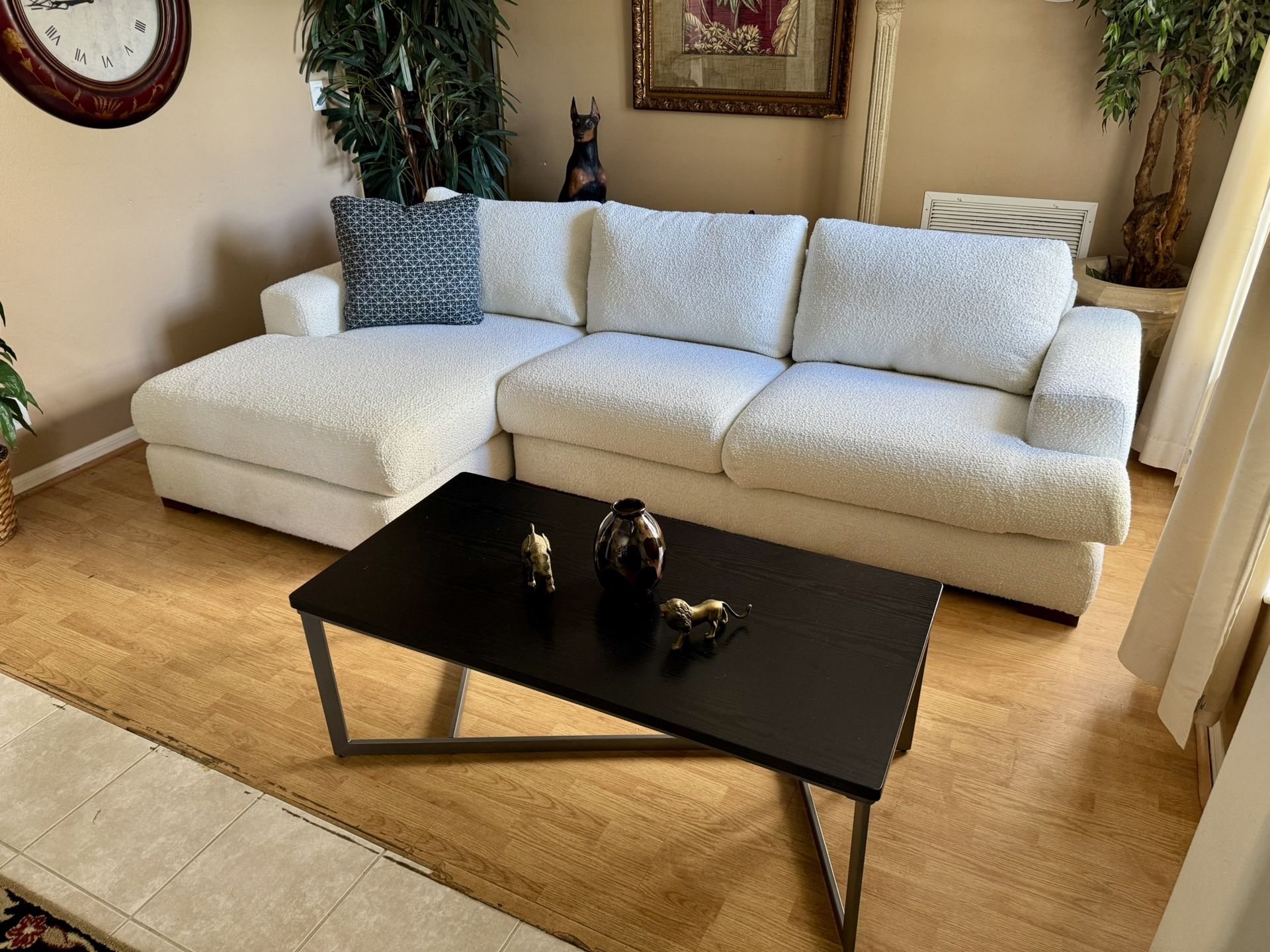 Chateau Dax Modern Glam Sectional