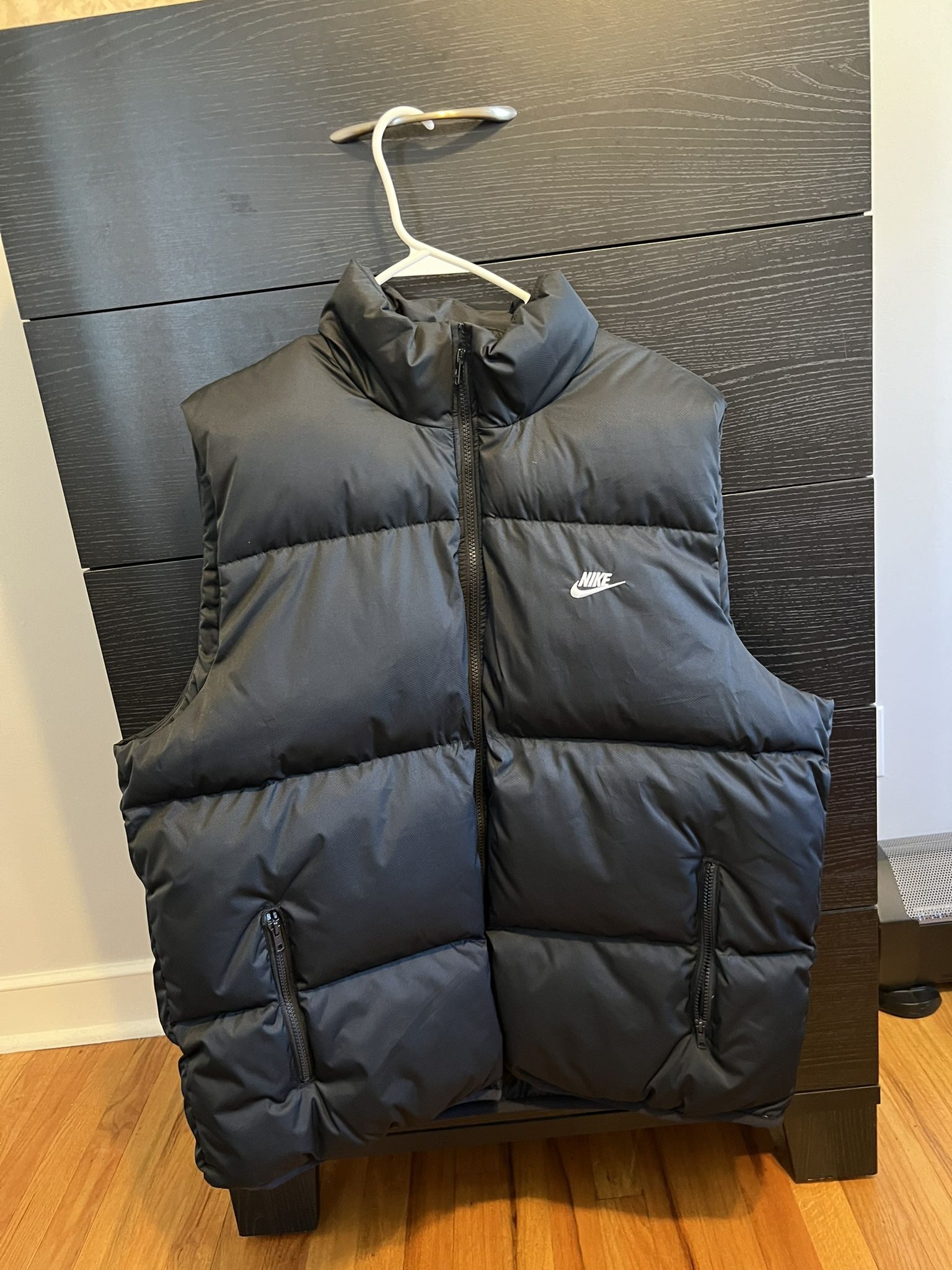 Nike Sportsware Club Men's Vest Size XL