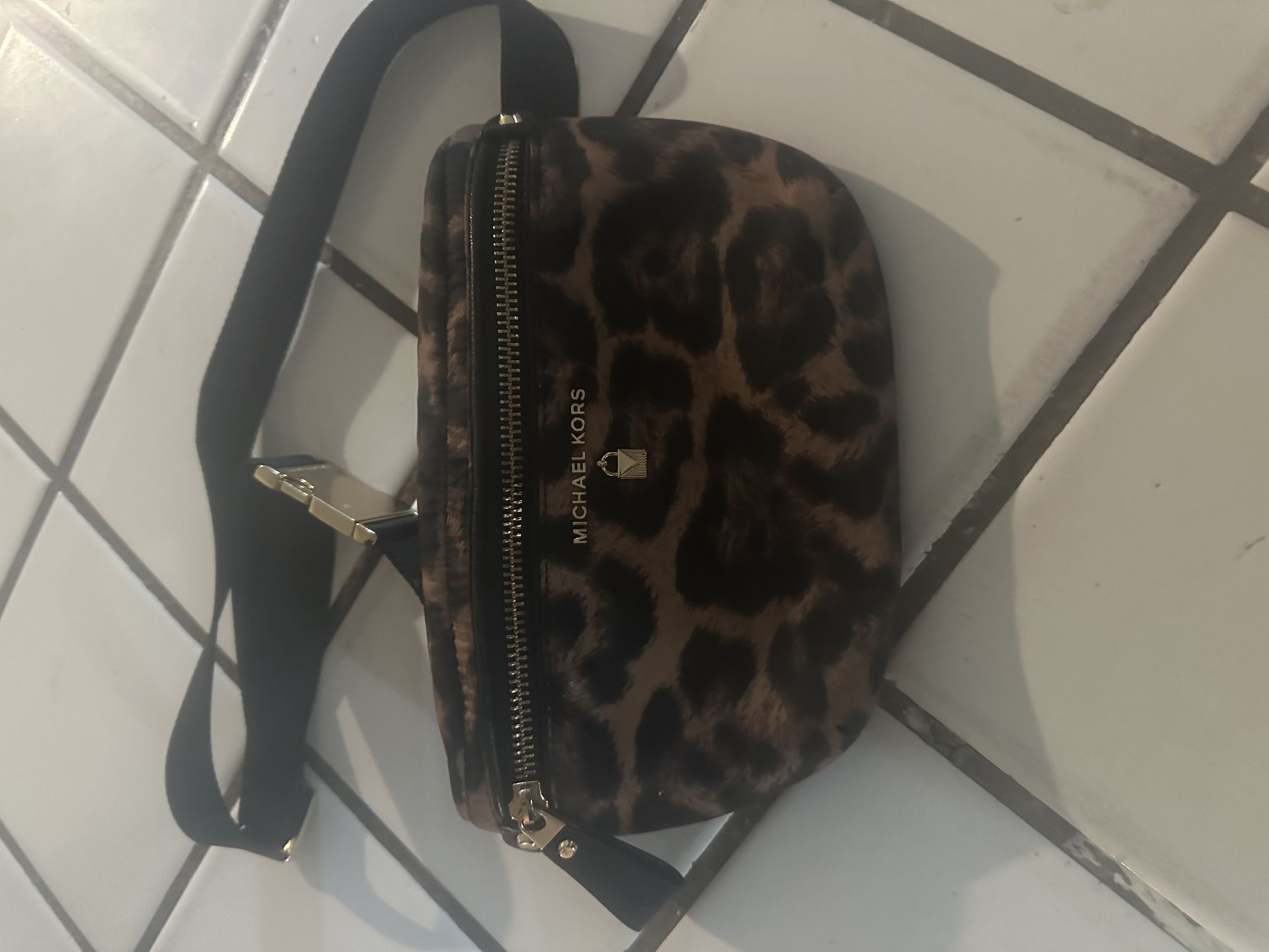 Michael Kors Fanning Pack