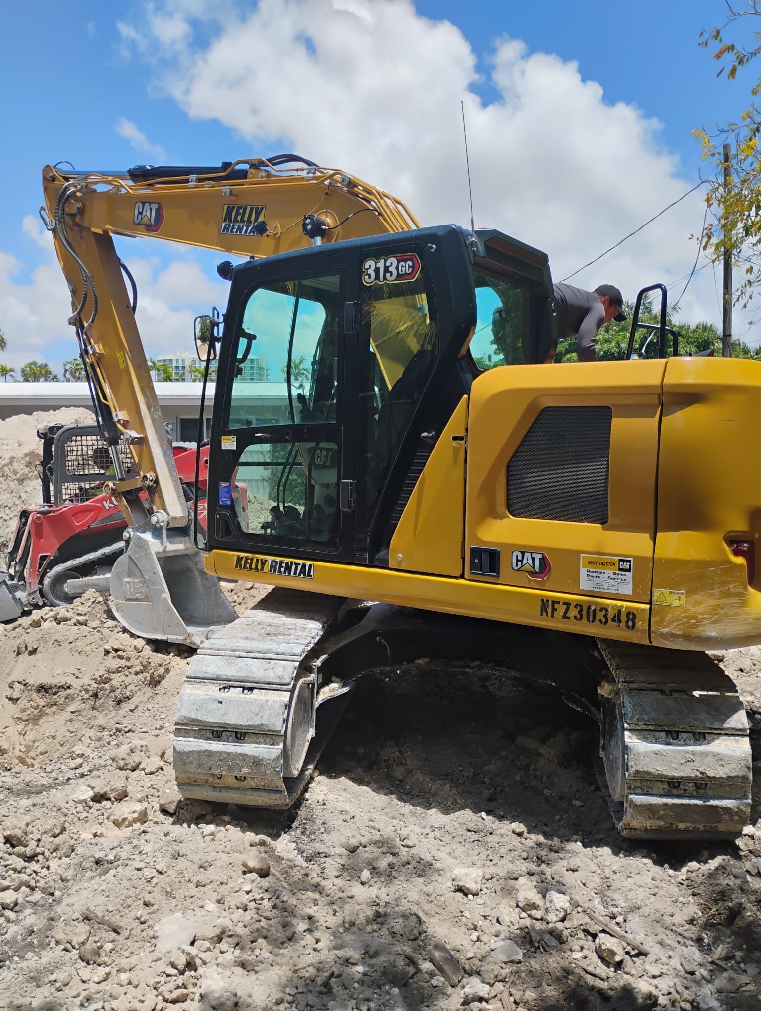 Bobcat Excavadora Volteó