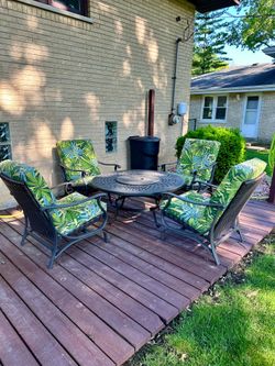 Cast Aluminum Firepit Set, 4ft Table With Firepit, 4 Bouncy Chairs With Thick Cushions, Great Condition, Delivery Available For Extra Cost
