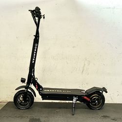 1000w Electric Scooter, Off Road Tire, Max Speed 28mph Range Up To 31 Miles