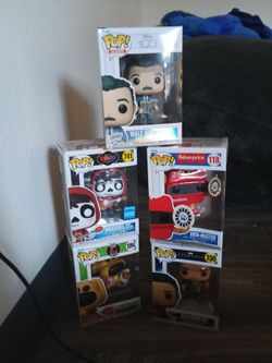5  Art Funko figures - new