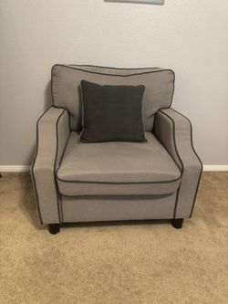 Accent chair