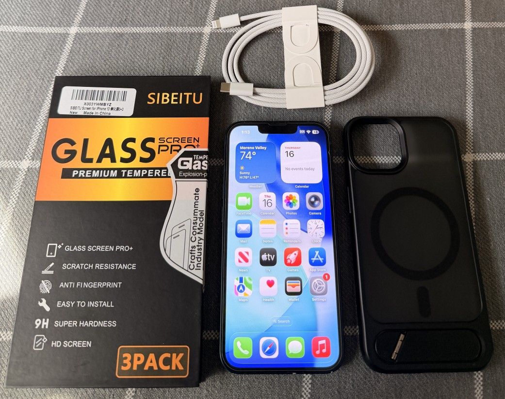 Iphone 13 Bundle 100% Unlocked.