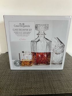 Glass decanter set