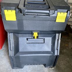 Large Portable Stanley Rolling Toolbox 