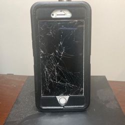 iPhone 8 (Broken)  