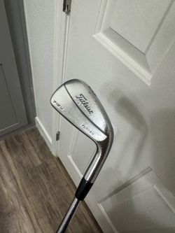 712u titleist 3 iron (driving iron)