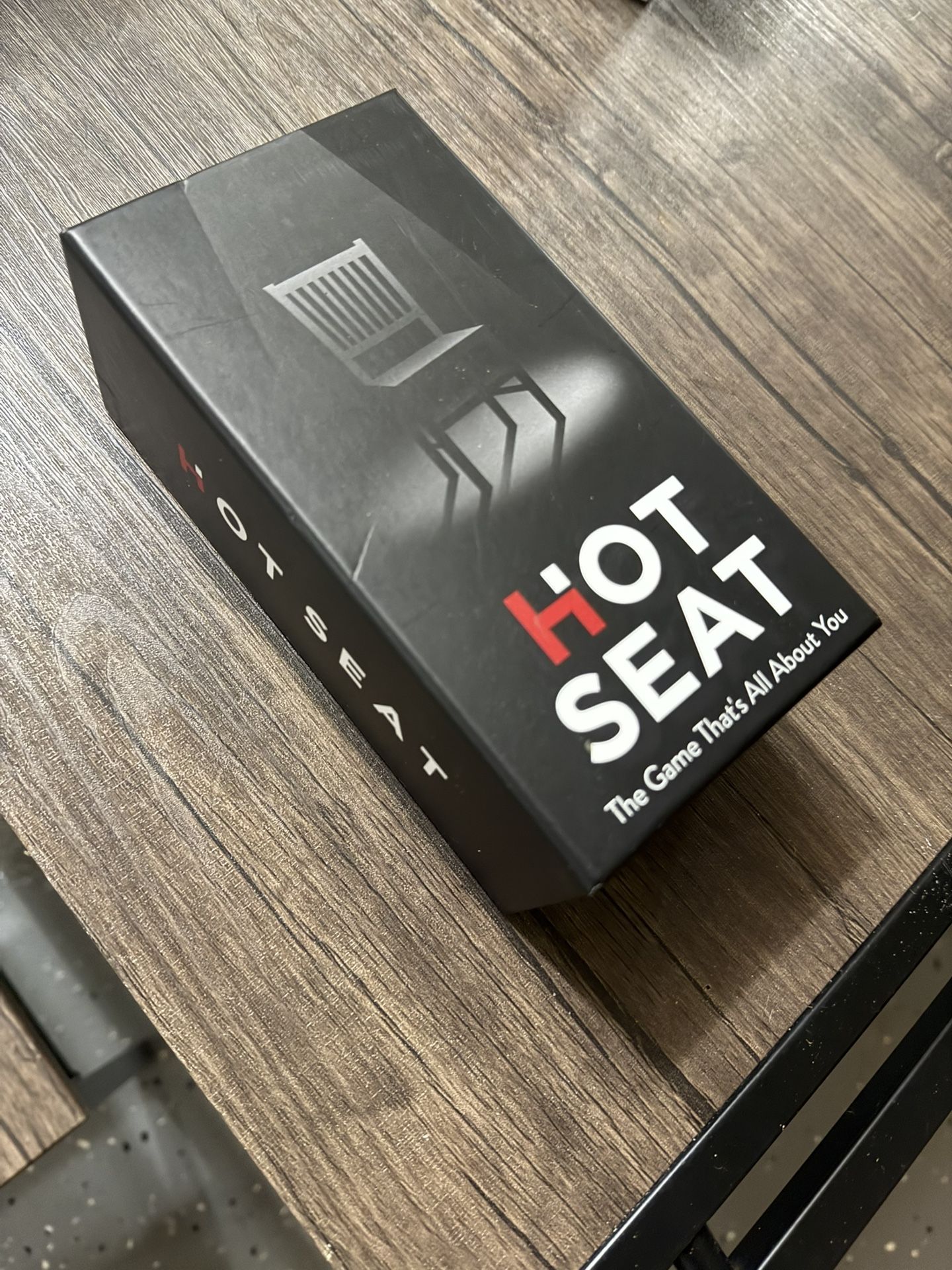 Family Party Game “Hot Seat”