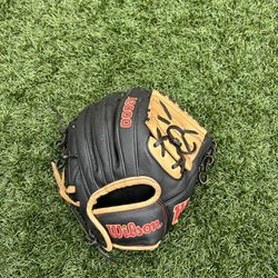 A2000 Wilson Baseball Glove 11 inch 