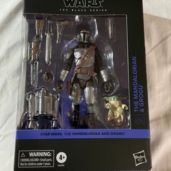 Mandalorian and grogu action figure