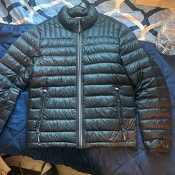 TOMMY HILFIGER PUFFER SIZE M