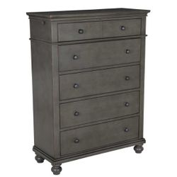 5 Drawer Chest/Dresser