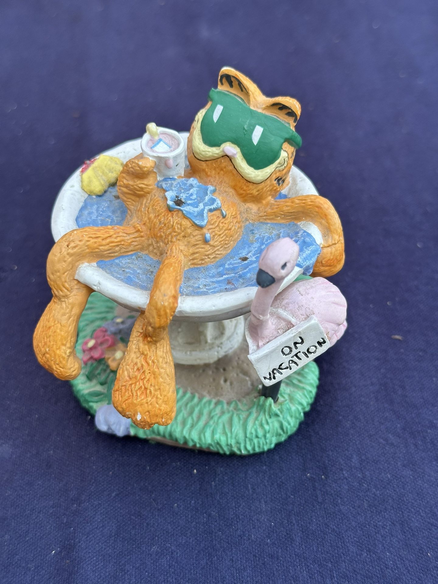 Danbury Mint Garfield Figurine "On Vacation” by Jim Davis 1993 - 233