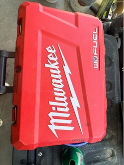 Milwauke box