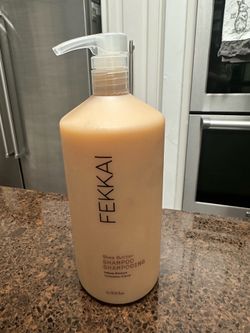 33.8 fl oz Fekkai shea butter shampoo