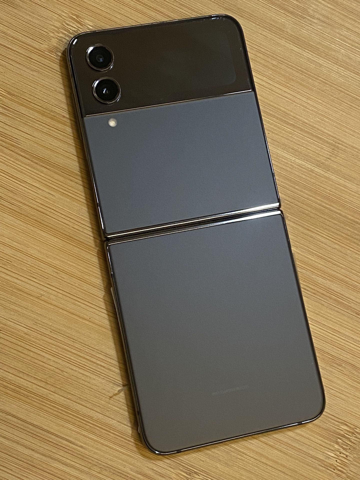 Galaxy Flip 4 Fully Unlocked