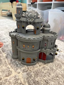 Mario play castle