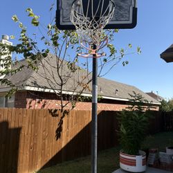 Portable Basketball Hoop, In Good Condition