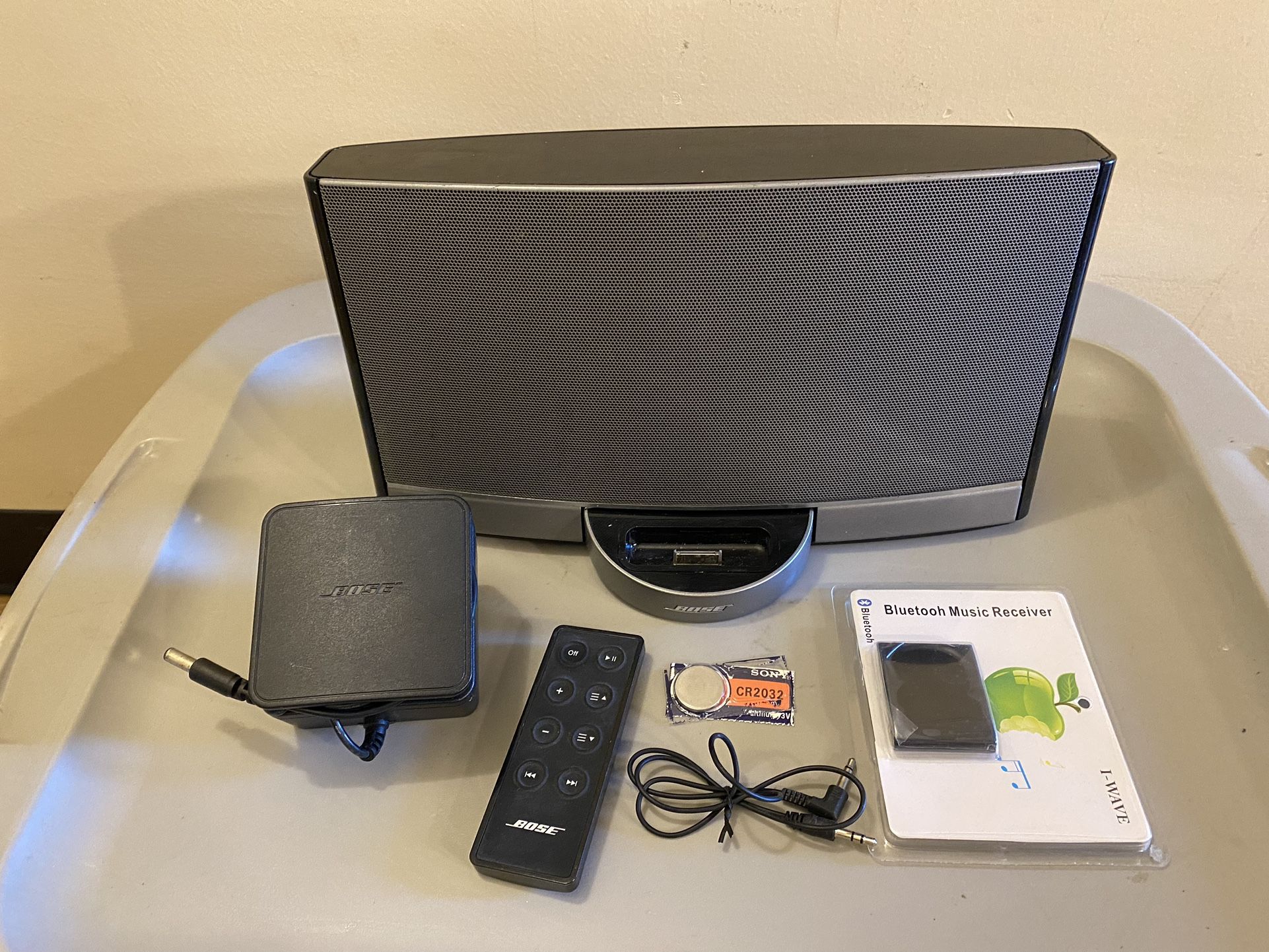 Bose Sounddock Portable Digital Music System Speaker(Bluetooth)