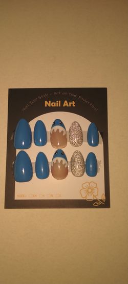 Shark press on nails