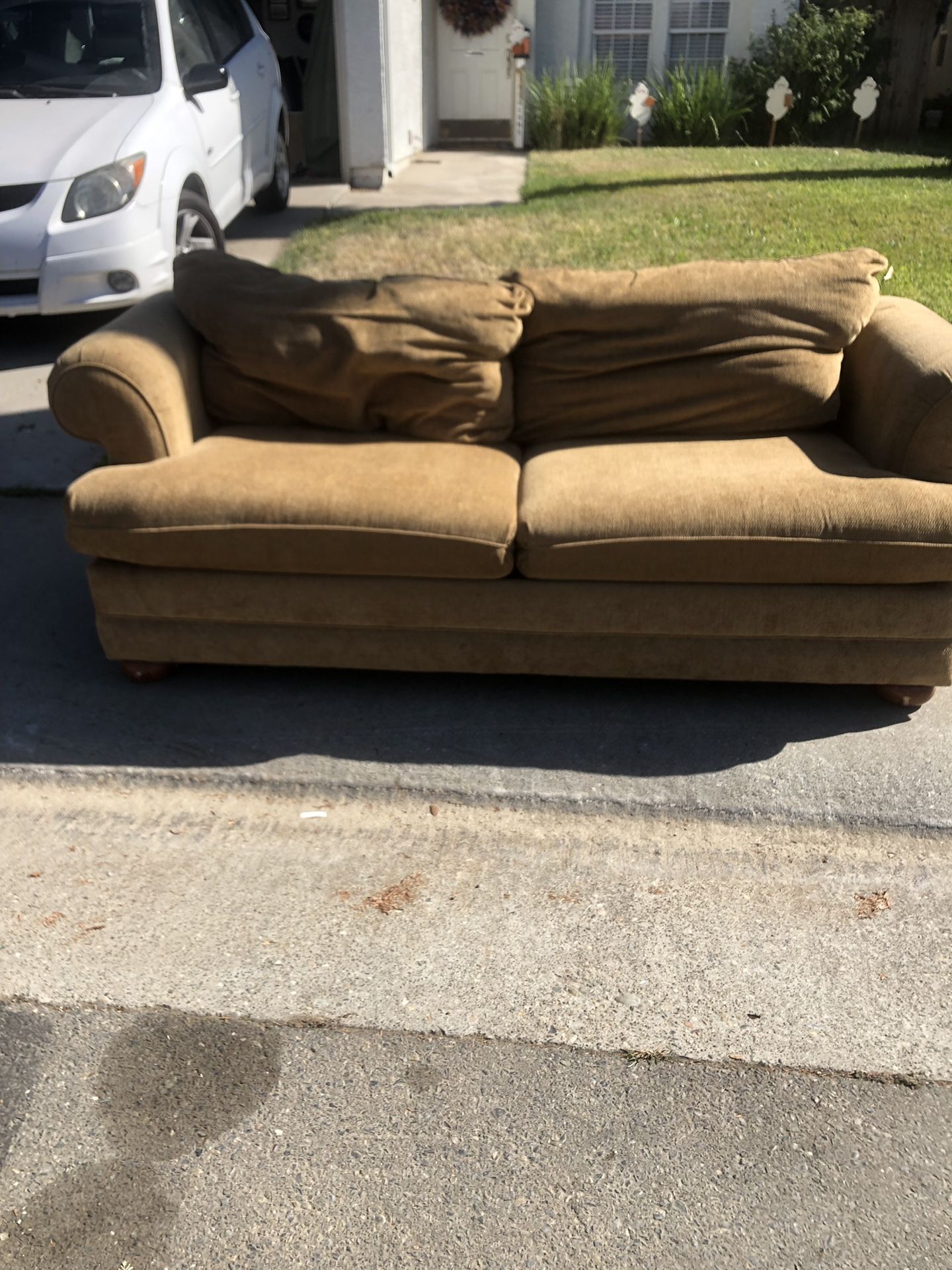 Free lazy boy couch