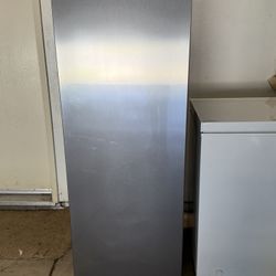 Stainless Steel Garage Ready refrigerator