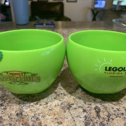 Legoland Florida Resort Souvenir Bowls set of 2 pick up Coral Springs 33071