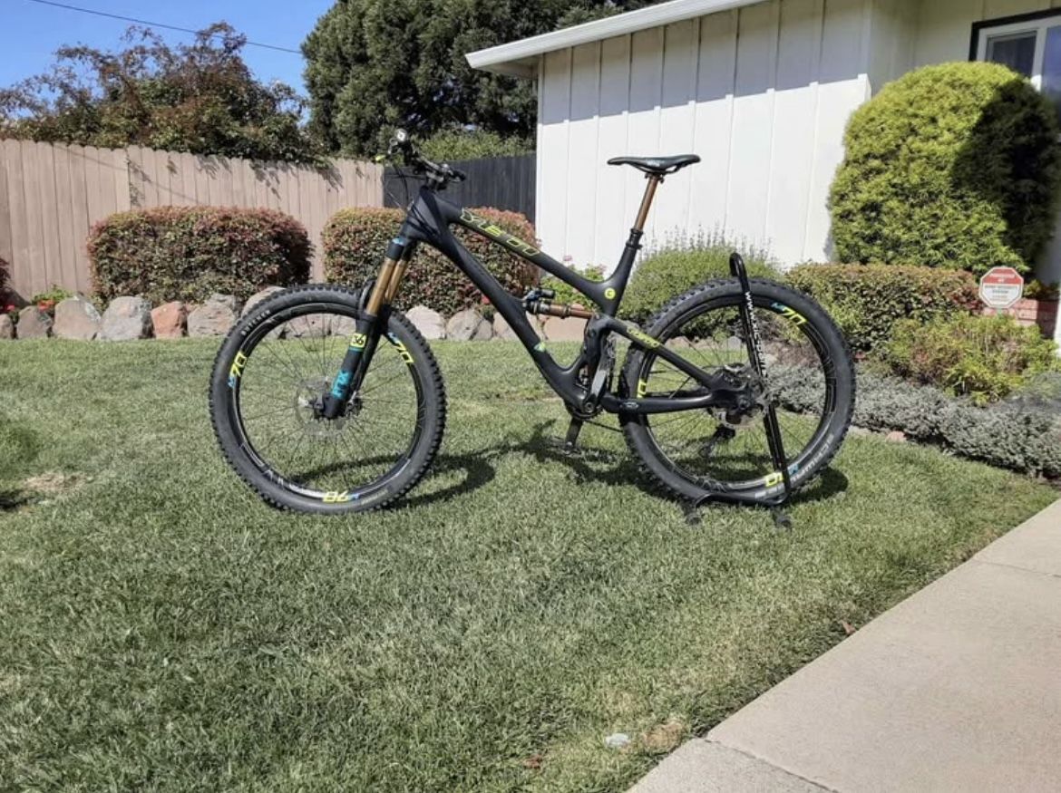 2016 yeti SB carbon mountain bike