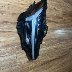 2021/2022/2023/2024/2025 Volvo Polestar Right Headlight 
