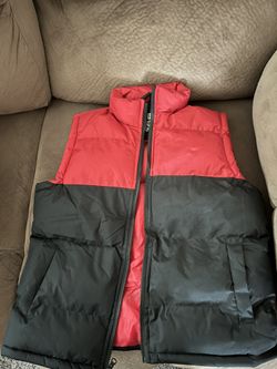 Boys Puffer Vest Size 14-16