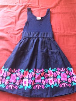 Girls dress