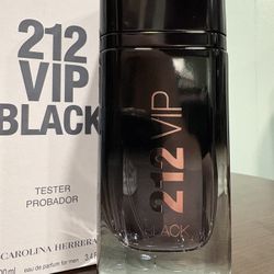 Carolina Herrera 212 VIP Black Perfume 