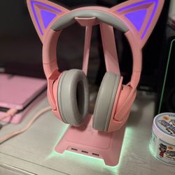 Pink Razer Kraken Bluetooth Headset & Stand