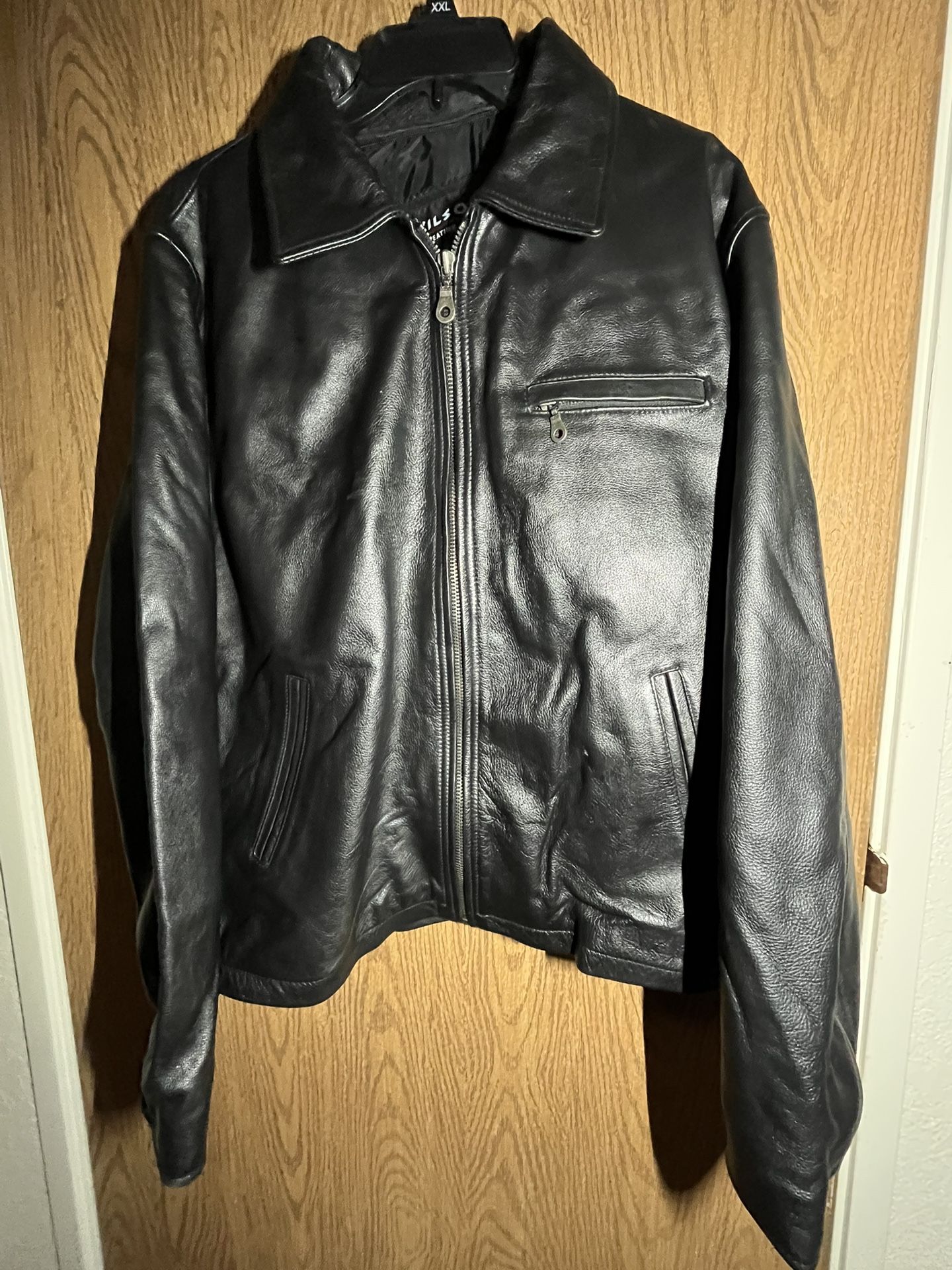 Men’s Leather Jacket Size Large for ONLY $40