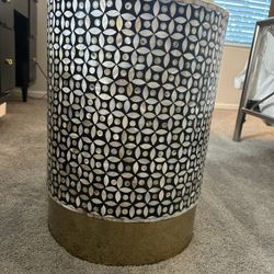 Indoor/Outdor Decorative Table 