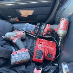 Milwaukee Drill With Batteries 